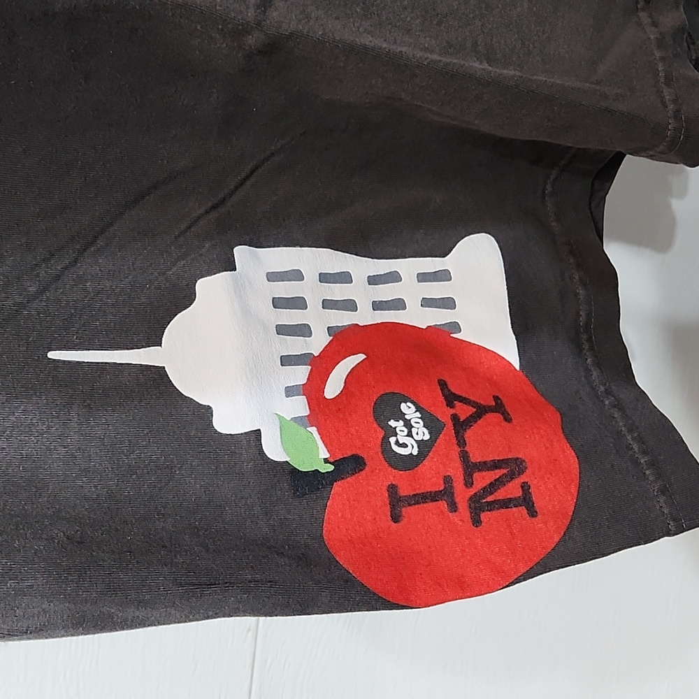 Tshirt - Picture 2 of 5